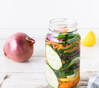 Marynowana sałatka warzywna